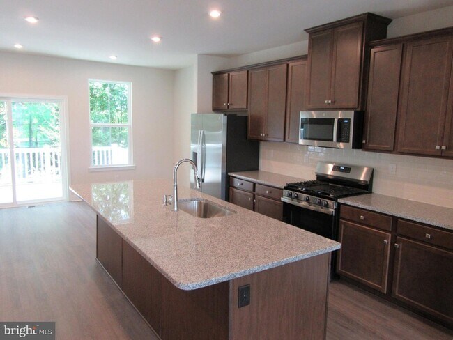 Building Photo - 4355 Reusch Cir