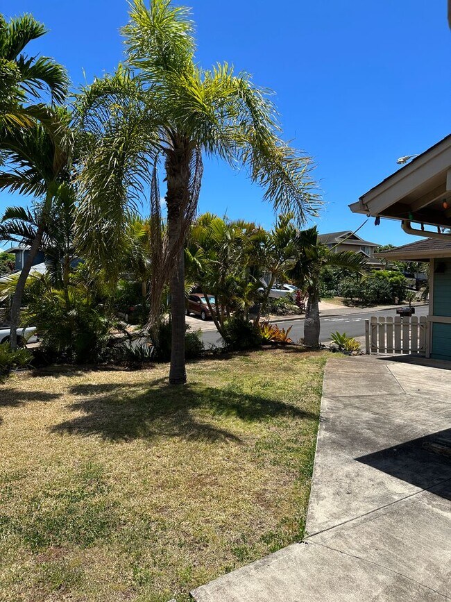 Building Photo - Kuau Bayview Estates Unfurnished 3 Bedroom / 2 Bathroom, Single Level Home