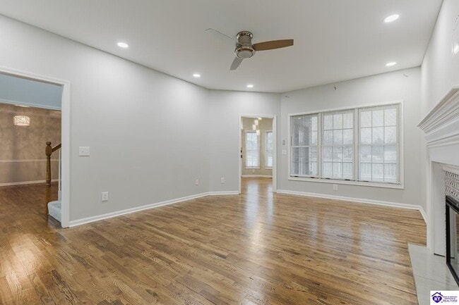 Building Photo - 404 Michigan Ave