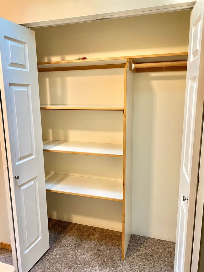 Building Photo - 1700nw9