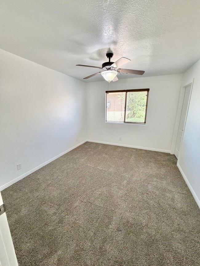 Building Photo - Beautiful Riverstone Home!!