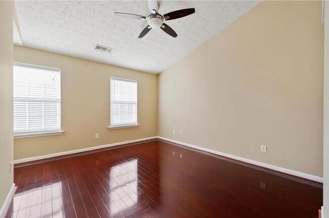 Building Photo - 5125 Sky Ridge Way