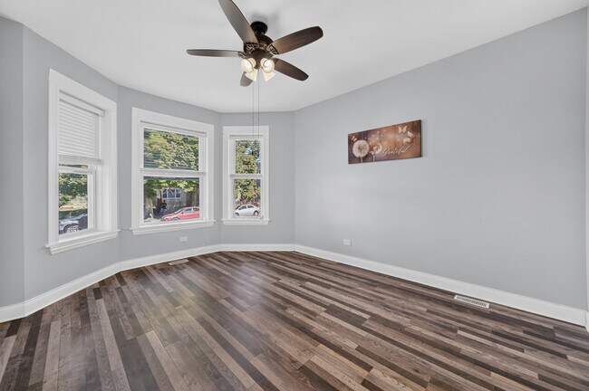 Building Photo - 1234 S 49th Ave