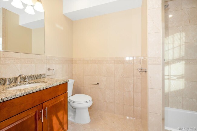 Building Photo - 16 Grand Blvd