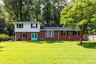 Building Photo - 111 Deer Spring Rd