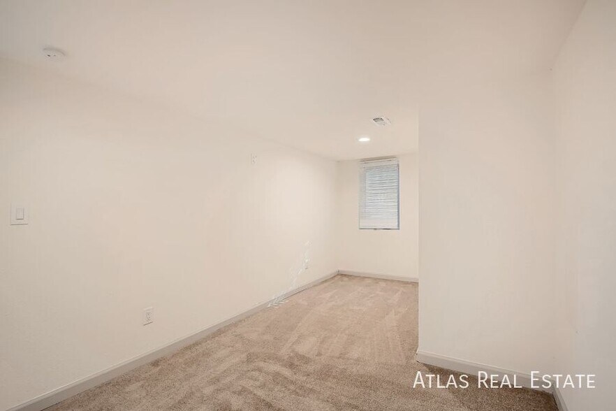 Building Photo - 2365 Fulton St