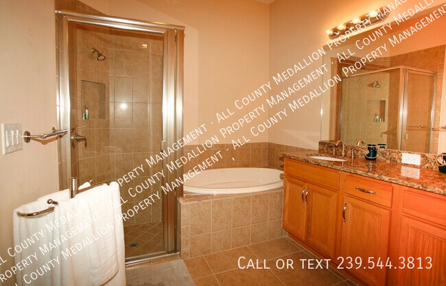 Building Photo - 11070 Esteban Dr