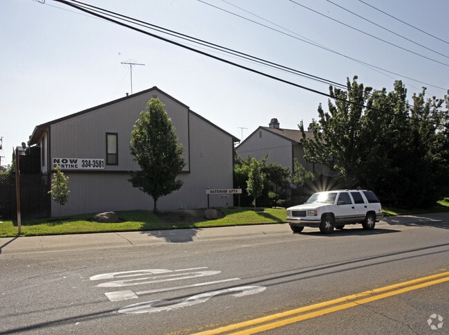Datewood Apartments - Datewood