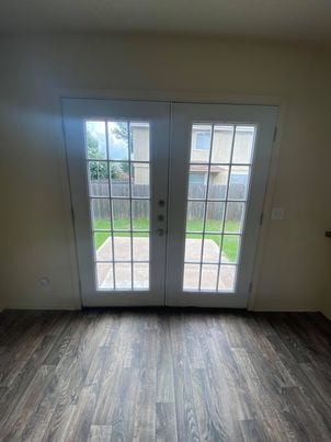 Building Photo - 20805 Trotters Ln