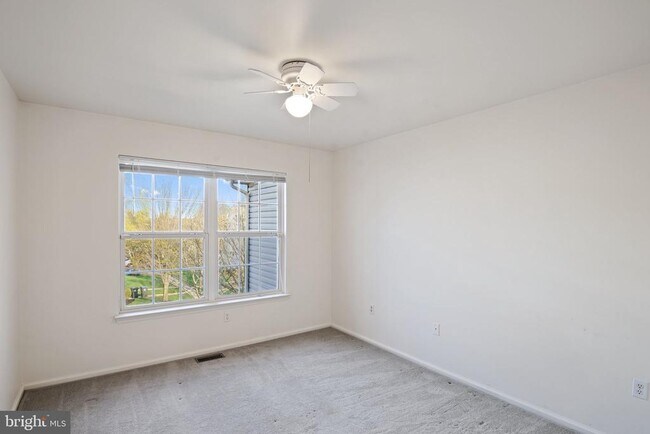 Building Photo - 842 Dewees Pl