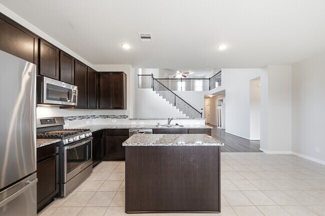 Building Photo - 10402 Matterhorn Dr