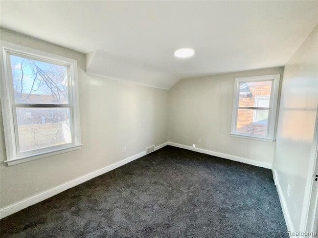 Building Photo - 9899 Balfour Rd