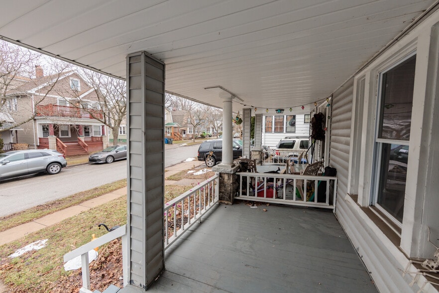 Building Photo - 1446 Hopkins Ave