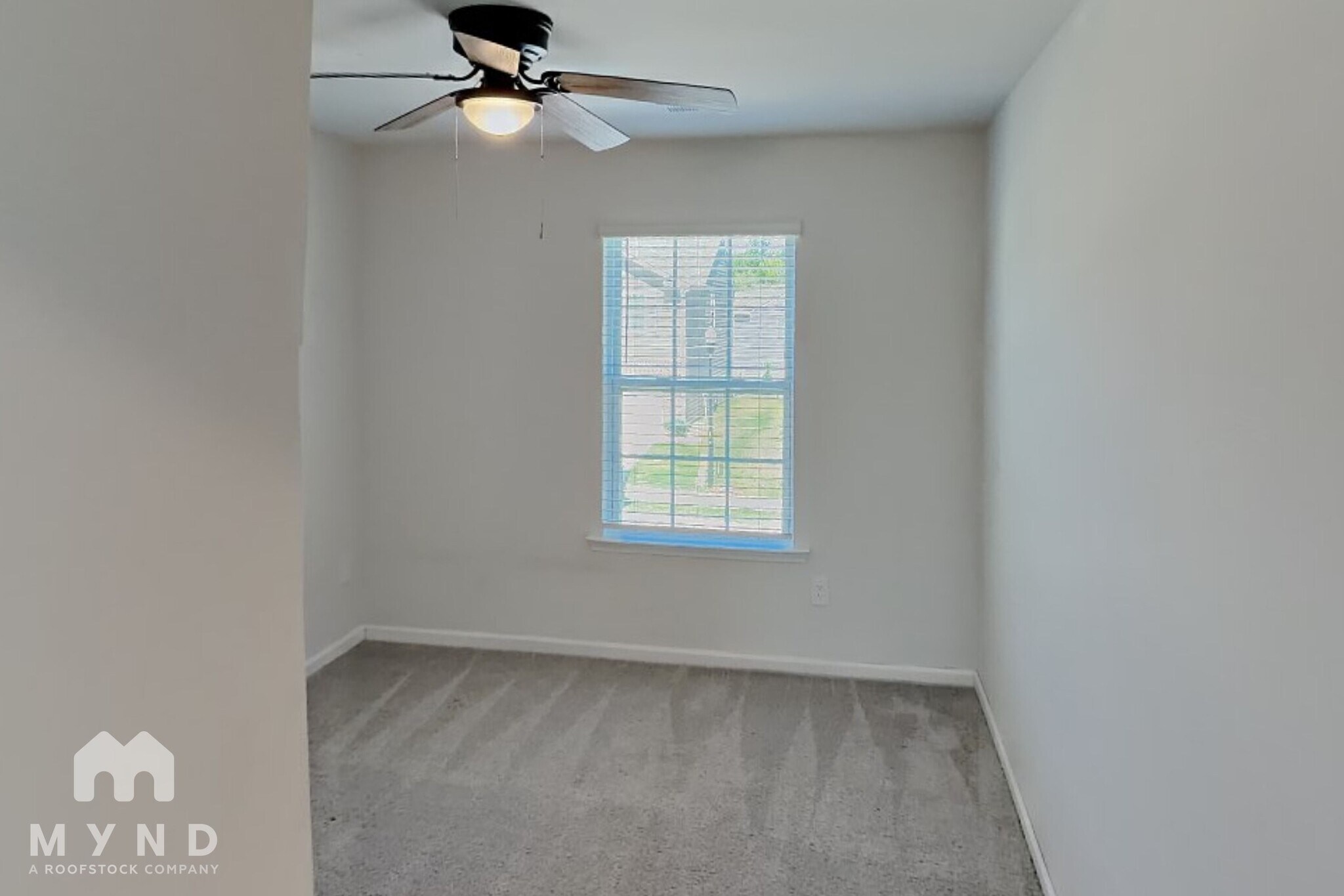 Building Photo - 2140 Redstone Dr