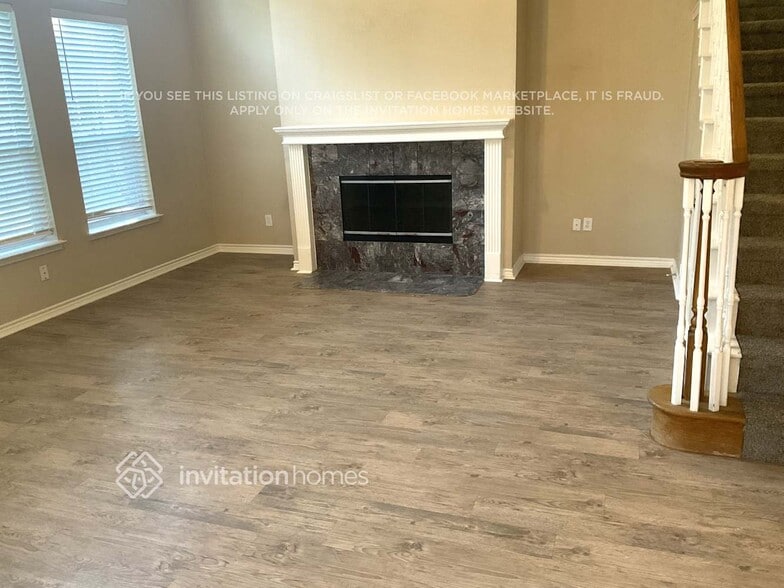 Building Photo - 2 Devon Ct