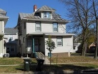 Building Photo - 128 E Davenport St