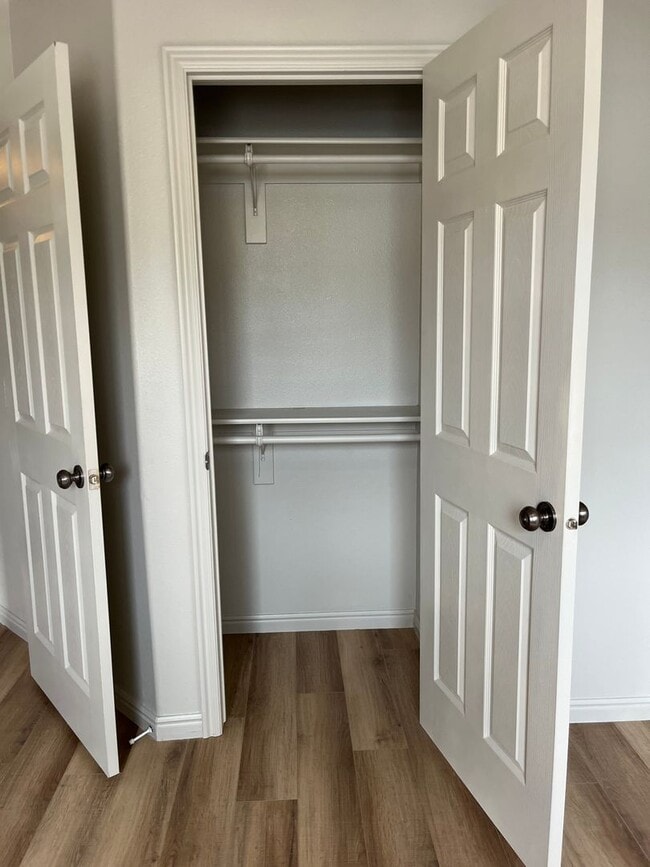 Building Photo - Three bedroom, 2.5 bath townhome