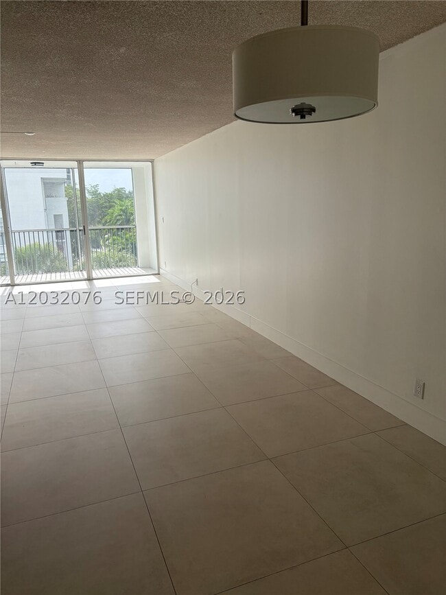 Building Photo - 150 Ocean Ln Dr