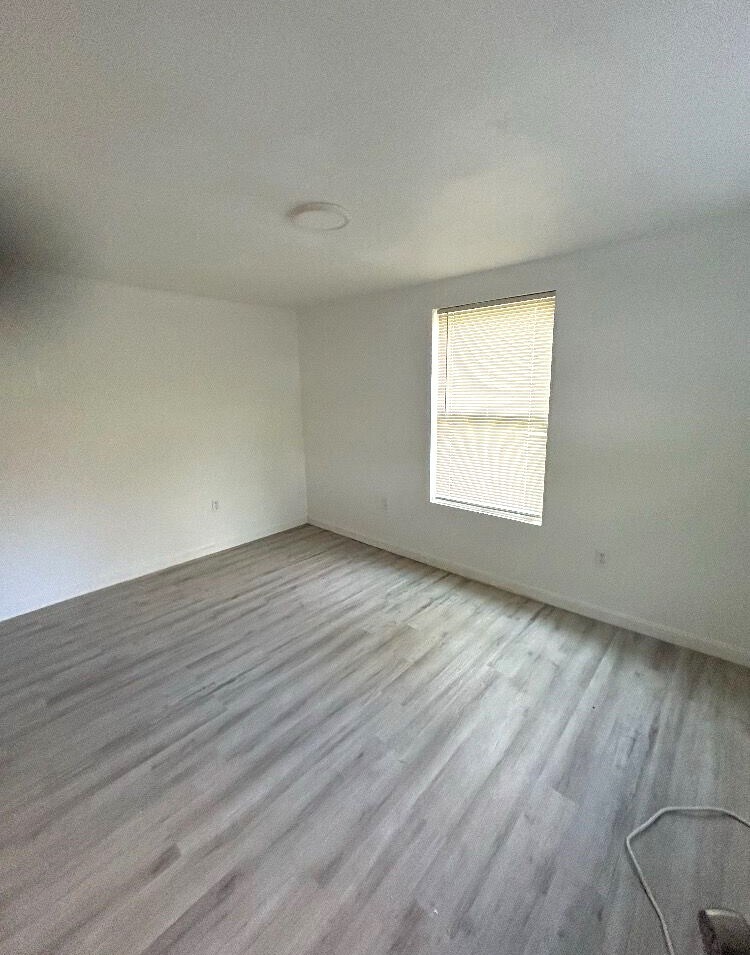 Building Photo - 300 M L King Dr