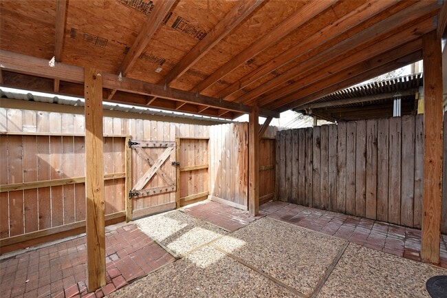 Building Photo - 14573 Misty Meadow Ln