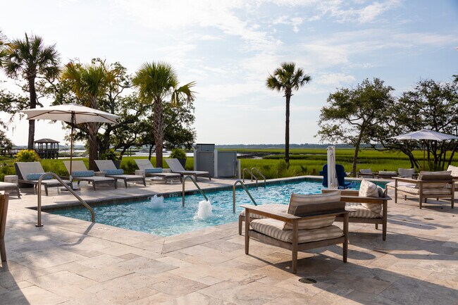 Building Photo - 1470 Mizzen Alley