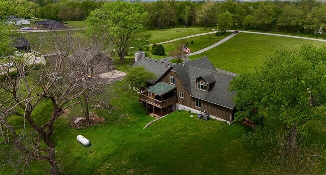 Building Photo - 5277 Bristow Rd