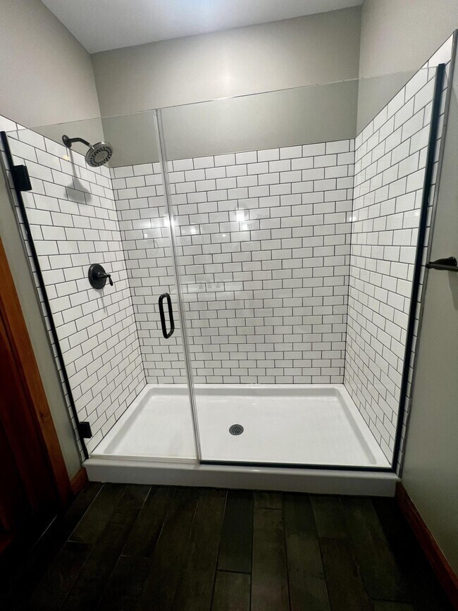 Building Photo - 431 S Columbus St