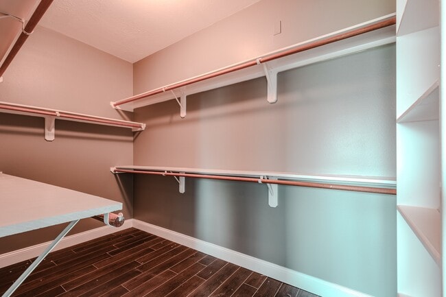 Building Photo - 8515 Holly Spring Ln