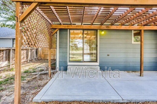 Building Photo - 3607 N Athenian St