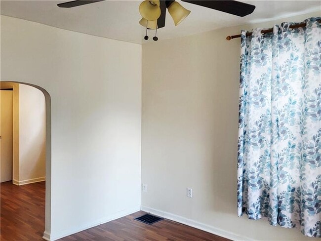 Building Photo - 229 Ave A