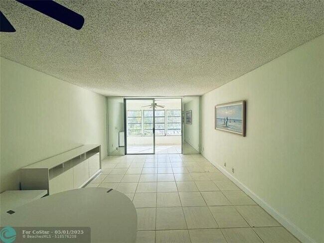 Building Photo - 6700 Royal Palm Blvd