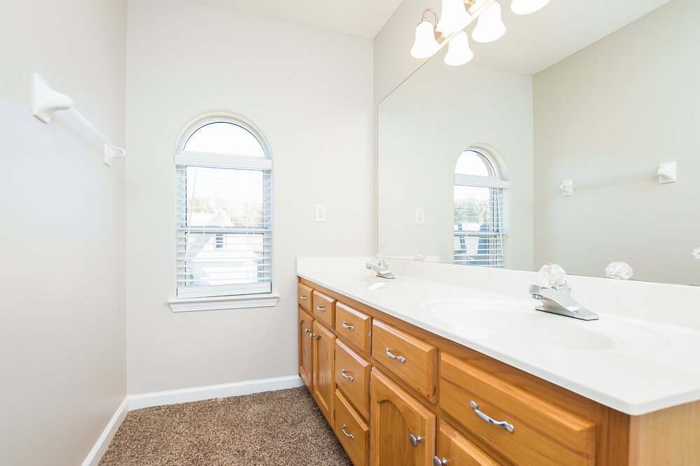 Building Photo - 1456 Albon Dr