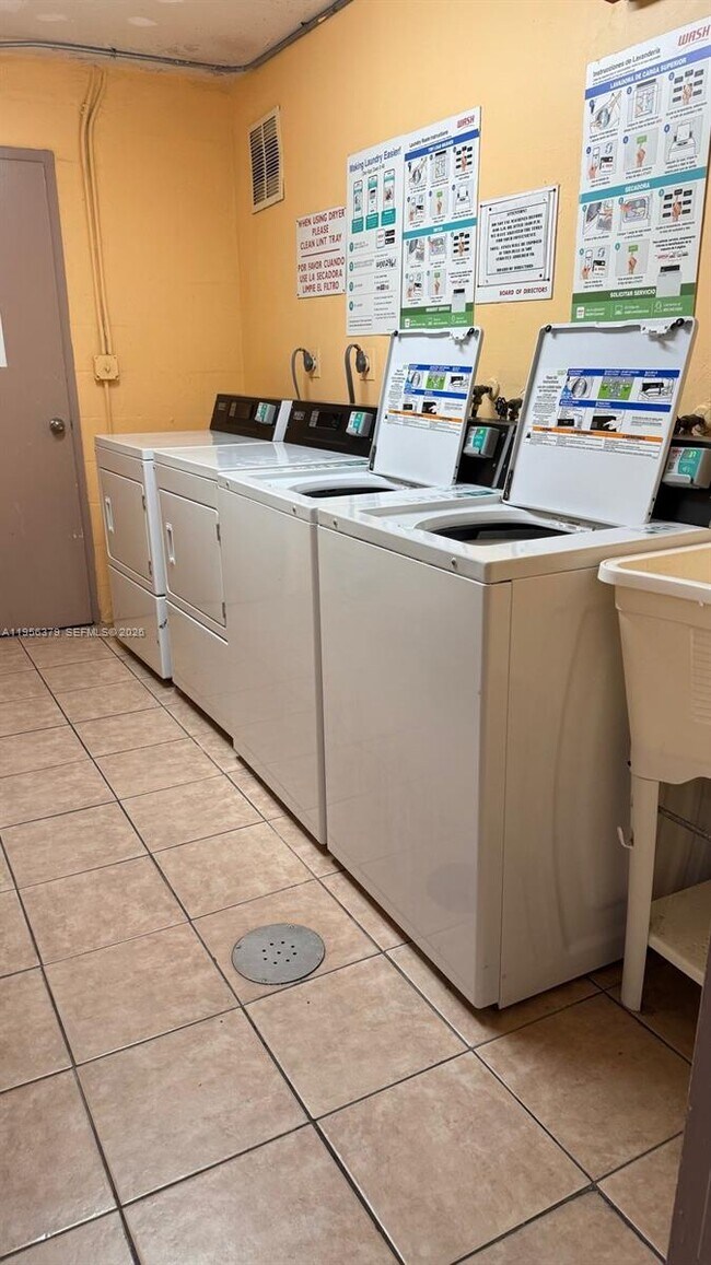 Building Photo - 200 172nd St