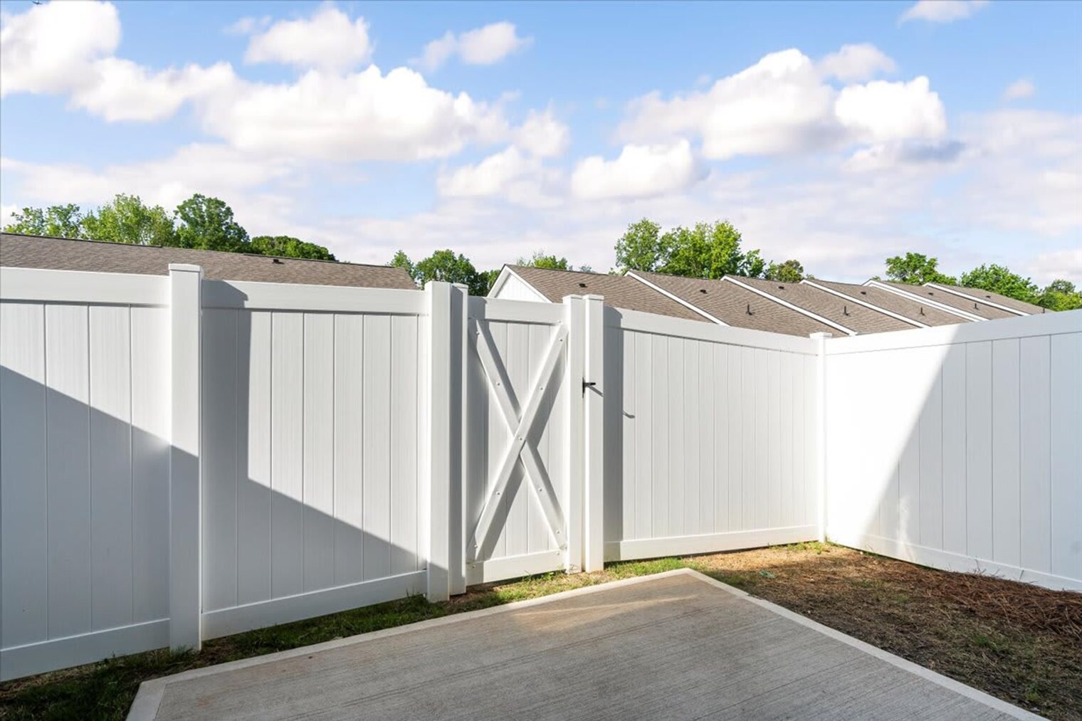 Building Photo - 8530 Steele Creek Pl Dr