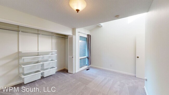 Building Photo - 10905 Glen Acres Dr S