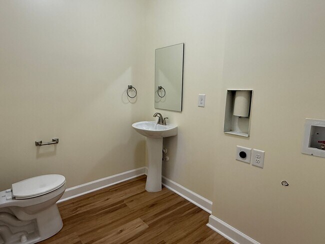 Building Photo - 7045 Somerset Springs Dr