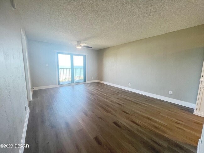 Building Photo - 3100 Ocean Shore Blvd