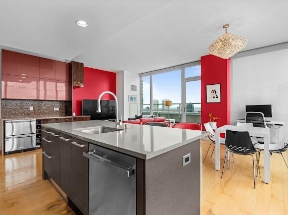 Building Photo - 2 2nd St