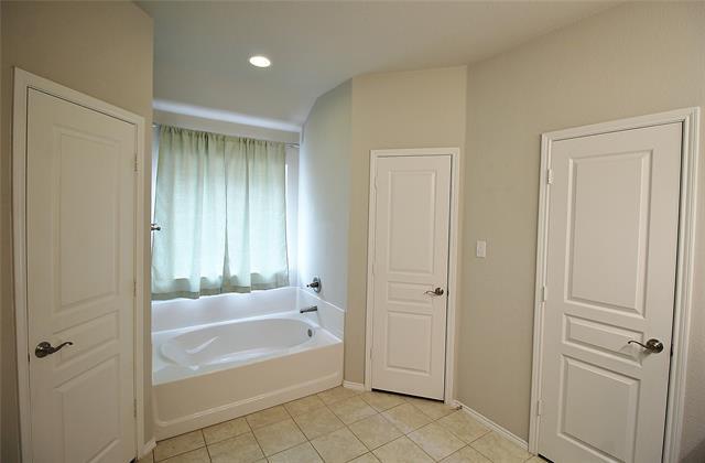 Building Photo - 123 Timberline Dr