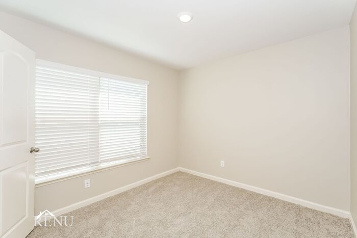 Building Photo - 136 Holster Holw Rd