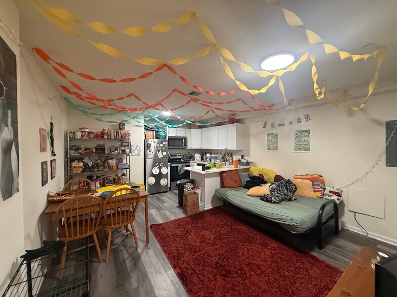 Building Photo - 1836 N Bouvier St