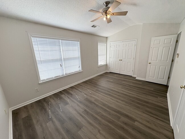 Building Photo - 13082 Region Trace