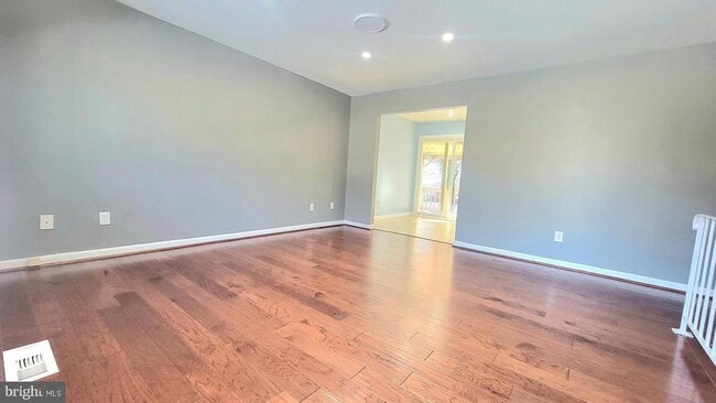 Building Photo - 14707 Brook Dr