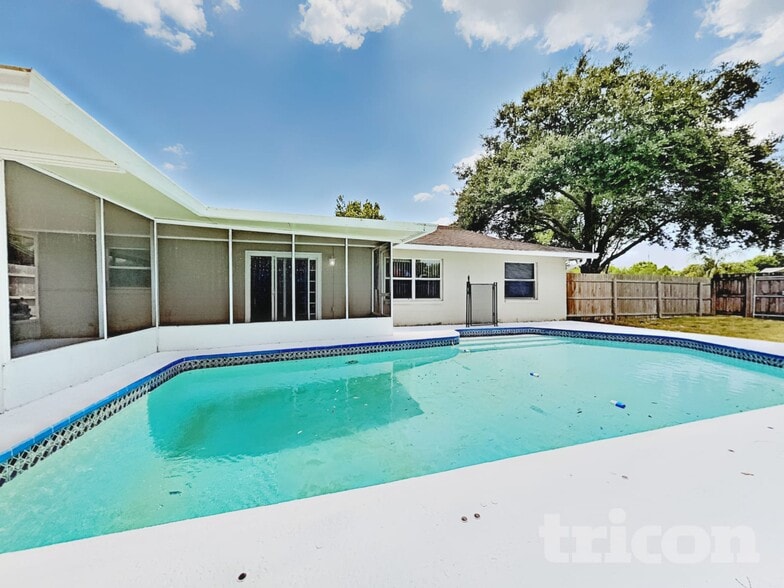 Building Photo - 14139 Arbor Hills Rd