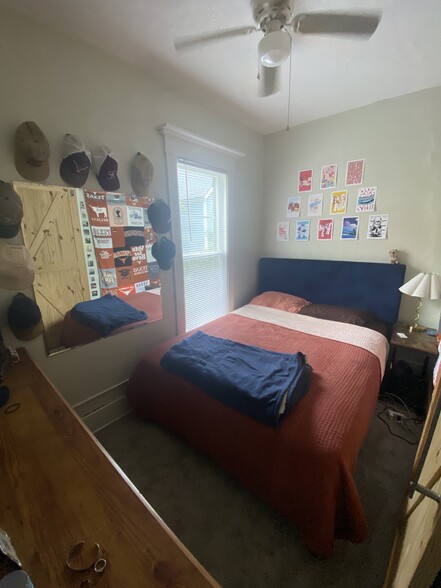 bedroom - 509 Oak St