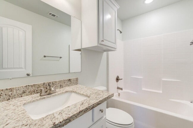 Building Photo - 1303 Kingston St