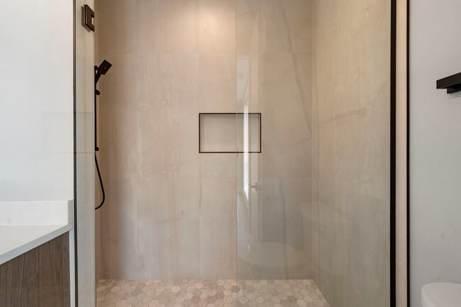 Building Photo - 2351 W Flournoy St