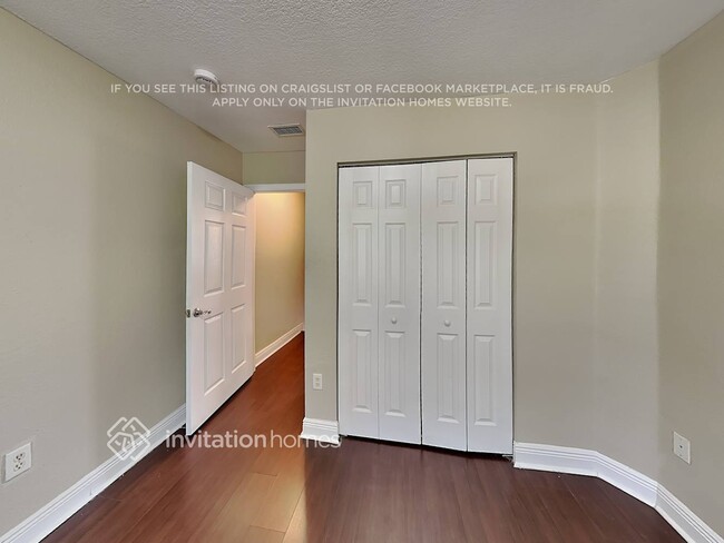 Building Photo - 6727 Old Farm Trail