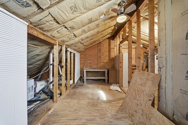 Building Photo - 824 W Ocean View Ave