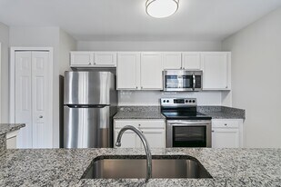 Building Photo - Ridge Valley Townhomes (Mill Ridge LLC)